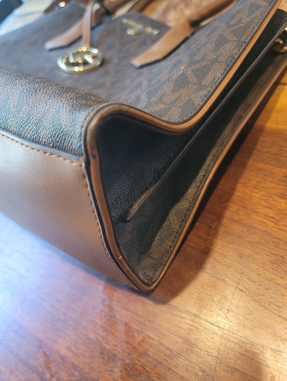 Michael Kors Triple Compartment Shoulder Bag With Detachable Strap - Picture 6 of 13